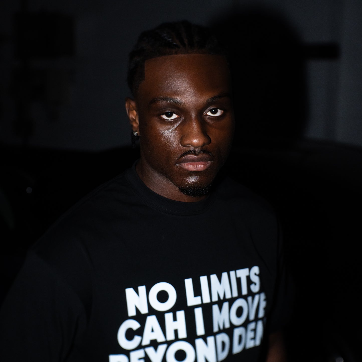MOTTO TEE OVERSIZED[ BLACK ]